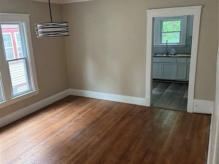3235 Oak Rd — Photo 4