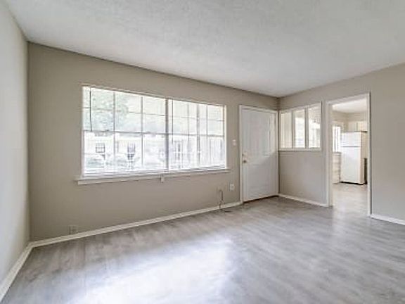 3rd image of 3646 Spottswood Ave APT 7
