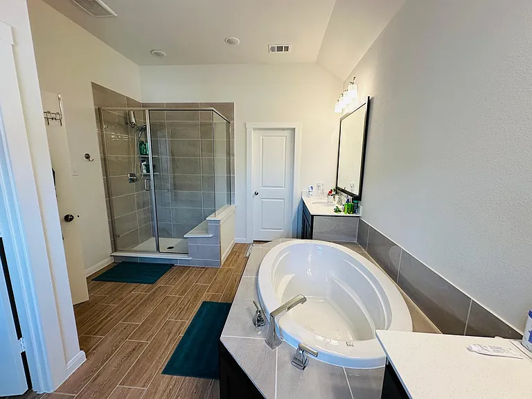 7827 Piedmont Ave — Photo 18