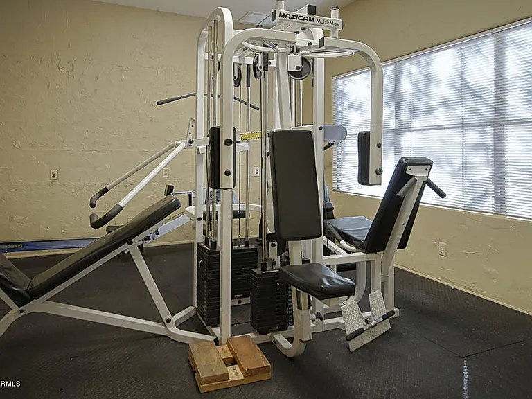 6655 N Canyon Crest Dr #23201 — Photo 26