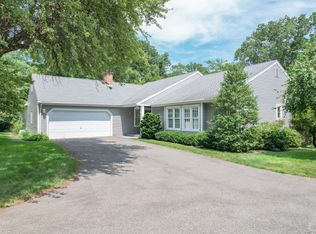 12 Saxon Woods Ct, Cheshire, CT 06410