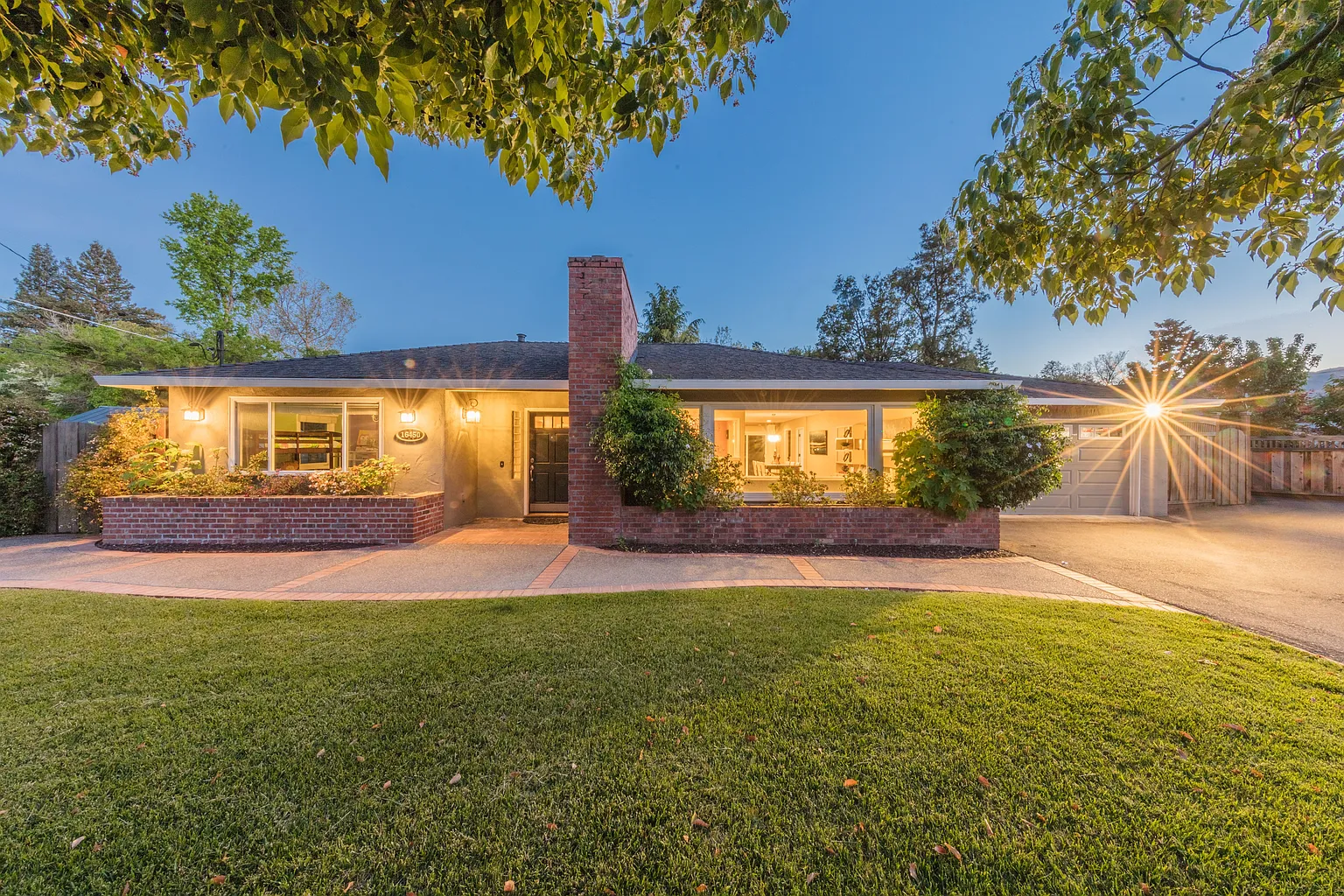 16450 Los Gatos Almaden Rd photo 1