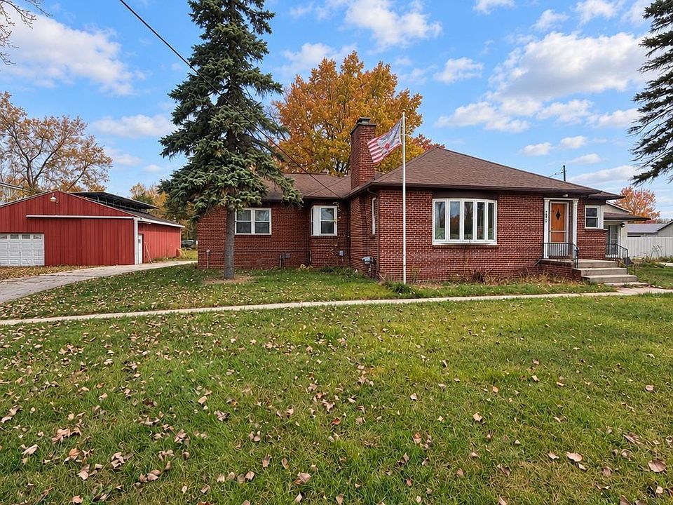 1st image of 2554 S Huron Rd