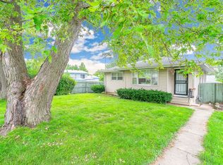 1920 Cora St, Crest Hill, IL 60403