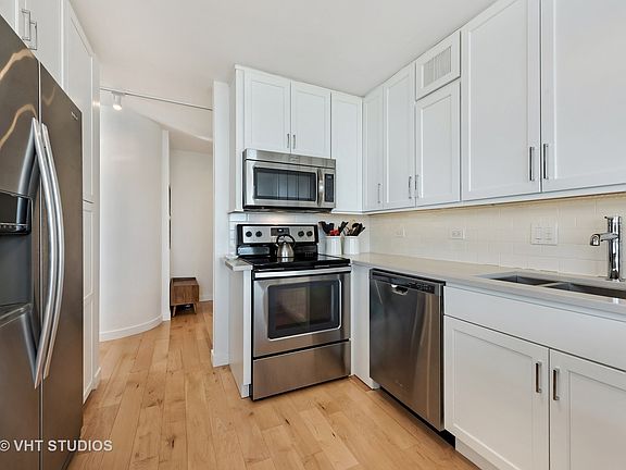 5th image of 505 N Lake Shore Dr APT 409