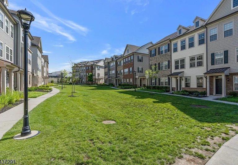 17 Gala Ct — Photo 21