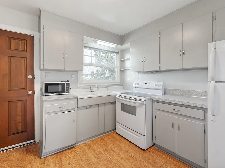 6832 SE 50th Ave — Photo 13