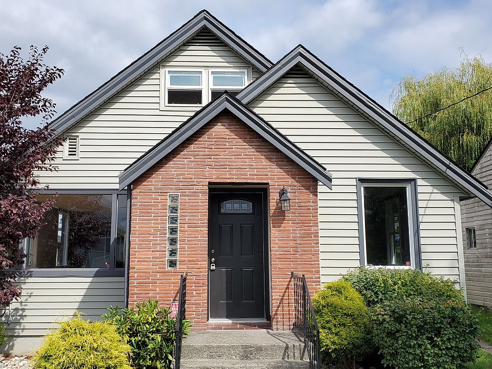 1st image of 4856 Naomi St NW