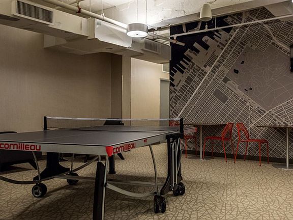 003_123_parkside_avenue_gameroom-2