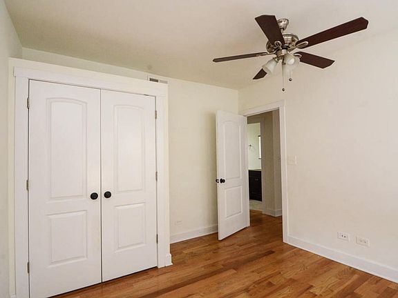 5th image of 4804 N Avers Ave #202