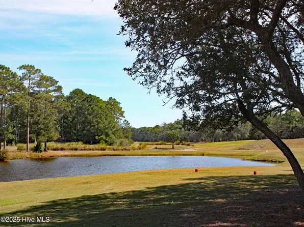586 Barrington Place SW, Ocean Isle Beach, NC 28469