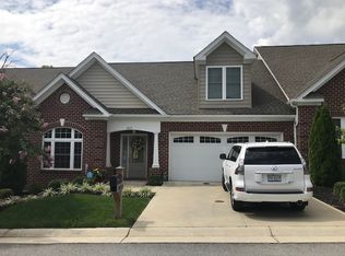 5615 Rockbridge Ct, Roanoke, VA 24018
