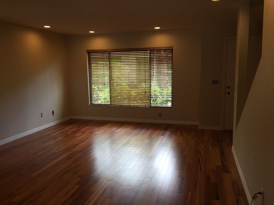Living room with Tigerwood f
