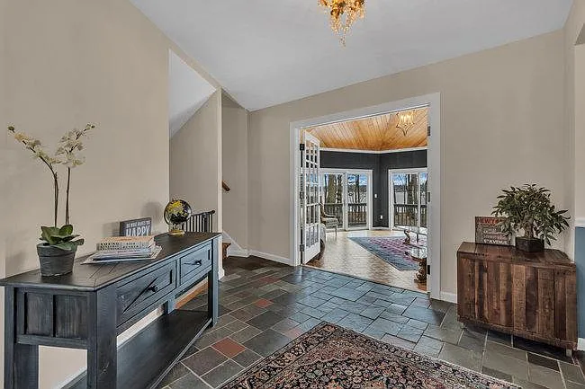 180 Hartshorne Rd — Photo 33