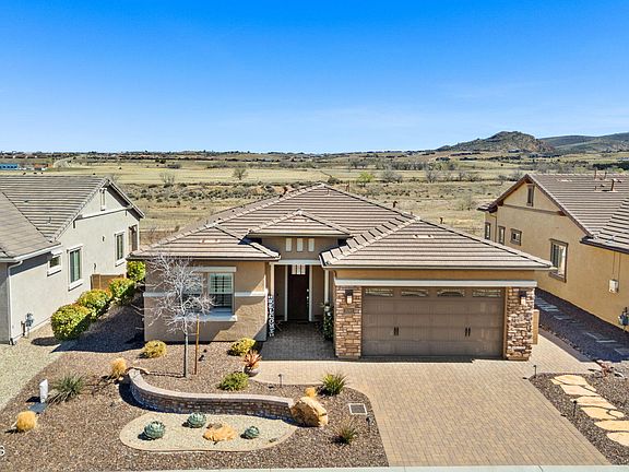 3rd image of 5261 Autumn Leaf Ln
