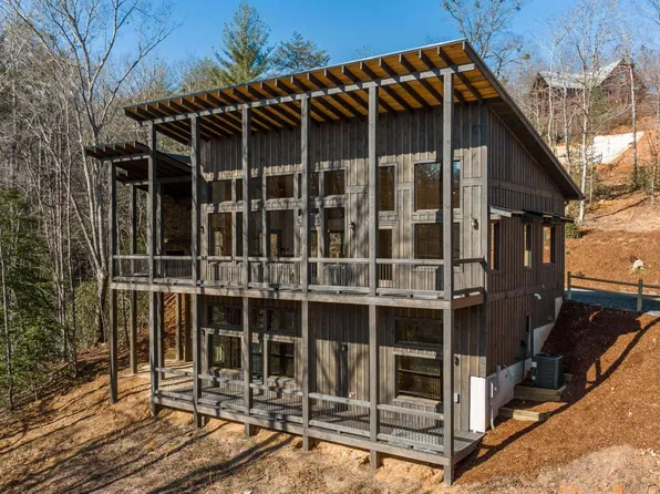 83 Foster Cove Rd, Epworth, GA 30541