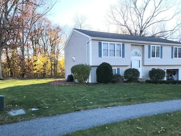 66 Vincent Cir, Worcester, MA 01604