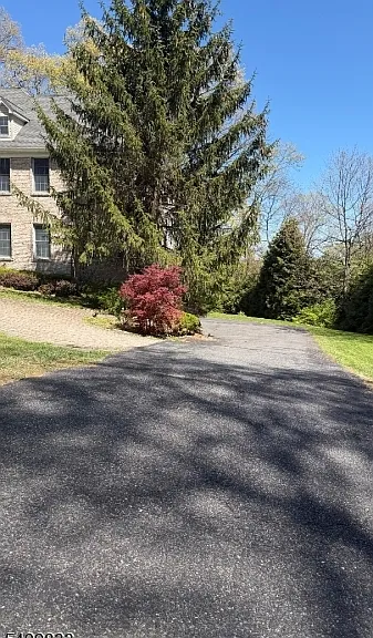 8 Overlook Rd — Photo 3