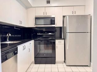 3300 NE 191st St APT 616, Aventura, FL 33180