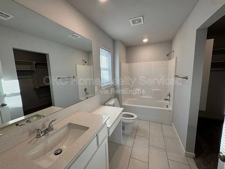 928 Dusky Valley Ln — Photo 11