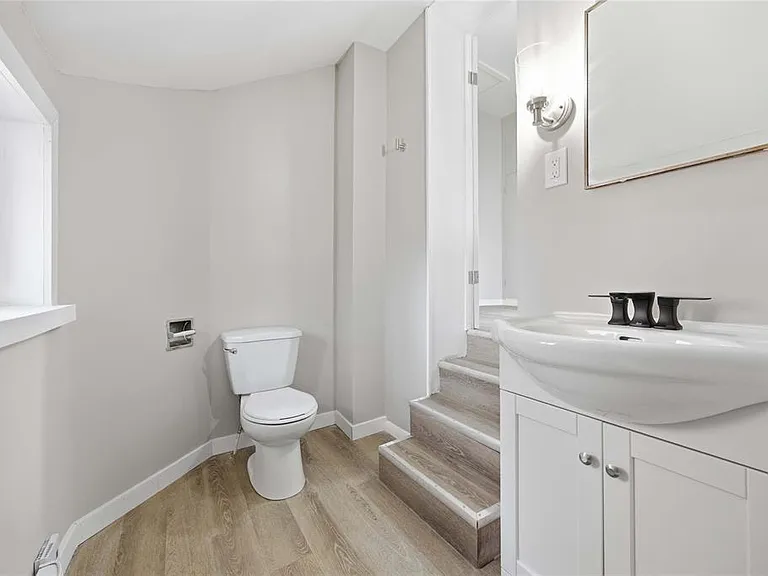 131 Margaret Ave #5 — Photo 11