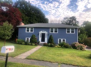 19 Dunster Rd, Holliston, MA 01746