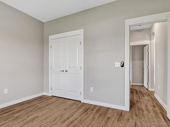 5th image of 1181 Wild Indigo Cir