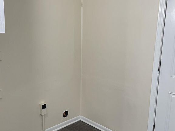 5th image of 204 E 2nd St