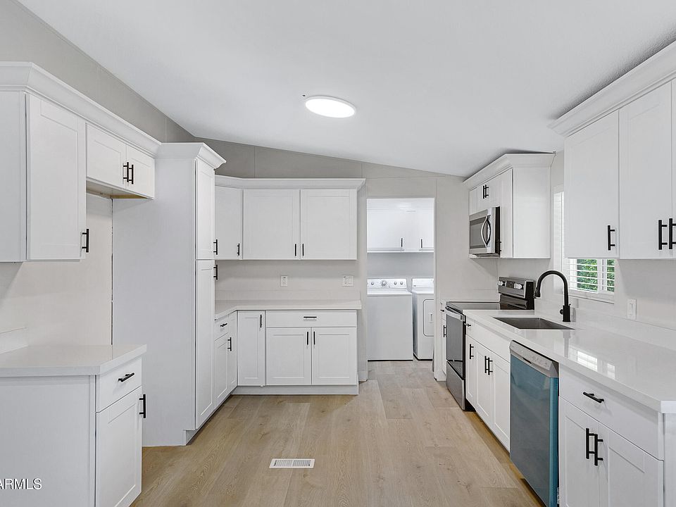 1st image of 7727 E FLOSSMOOR Avenue