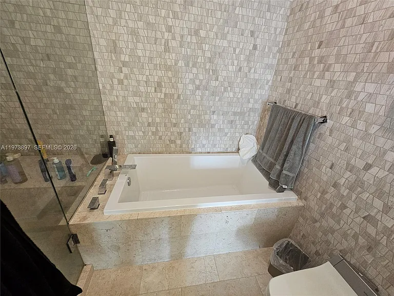 68 SE 6th St #1806 — Photo 15