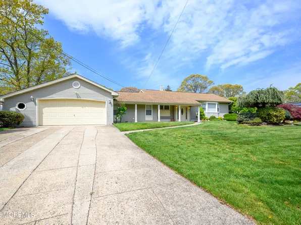 596 Sica Lane, Toms River, NJ 08753