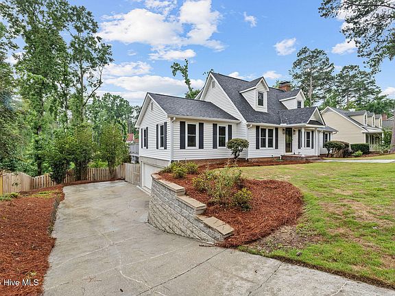 3rd image of 936 Deercrest Circle