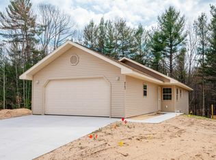 9782 Deer Track Ct #5, Interlochen, MI 49643