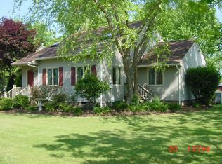 6567 Belroi Rd, Gloucester, VA 23061