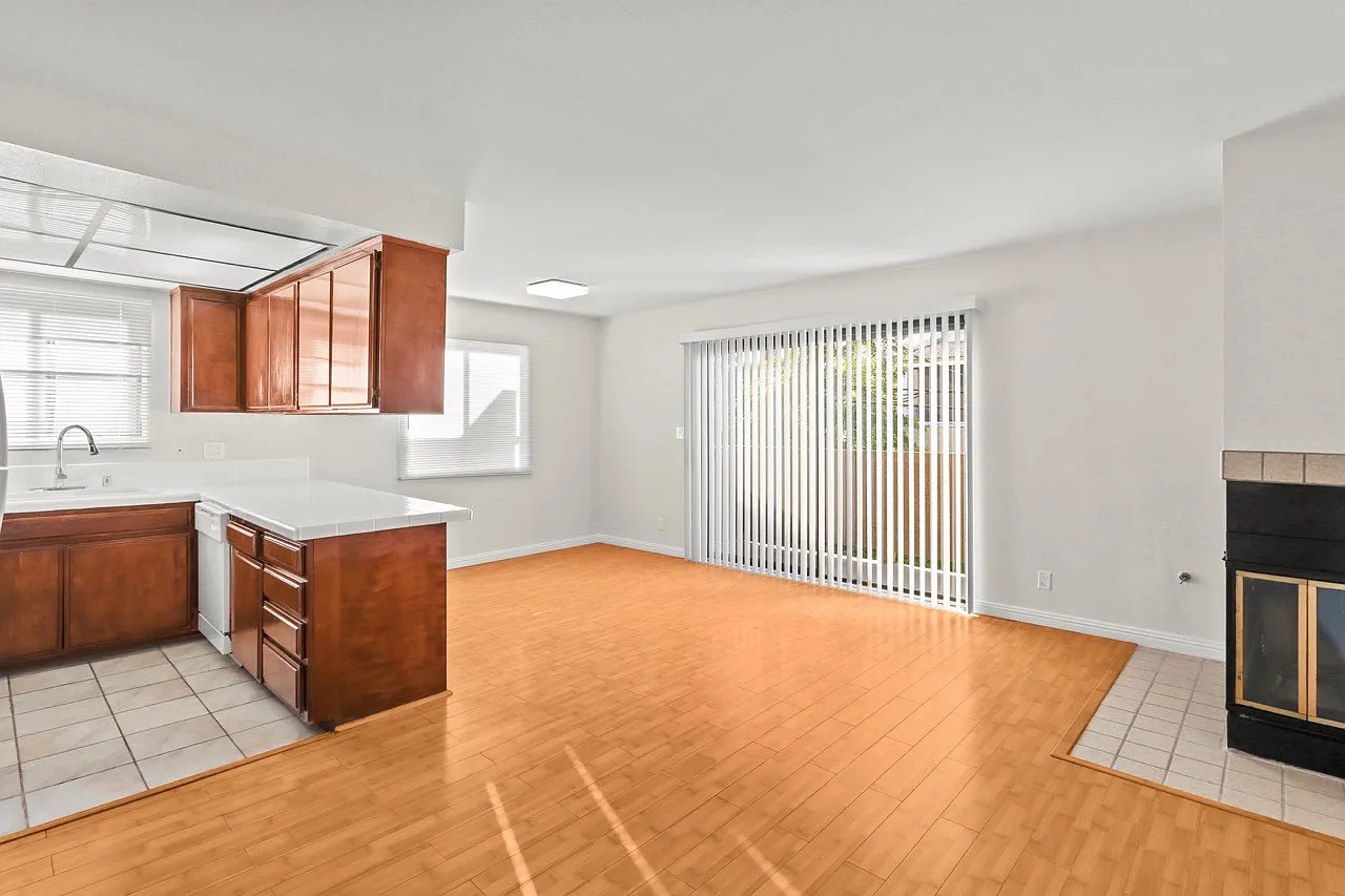 10727-31 Lawler St., Los Angeles, CA 90034 — Photo 1