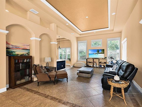 3rd image of 36 Whittingham Ln