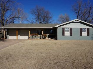 5816 E Kenawee St, Wichita, KS 67220