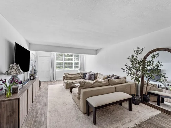 2960 SW 22nd Avenue #8030, Delray Beach, FL 33445
