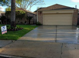 13827 Swiss Hill Dr, Houston, TX 77077