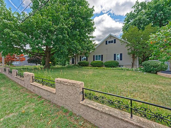 3rd image of 20 Highland Ave
