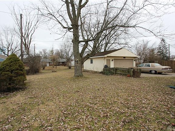 2nd image of 536 Adeline Ave