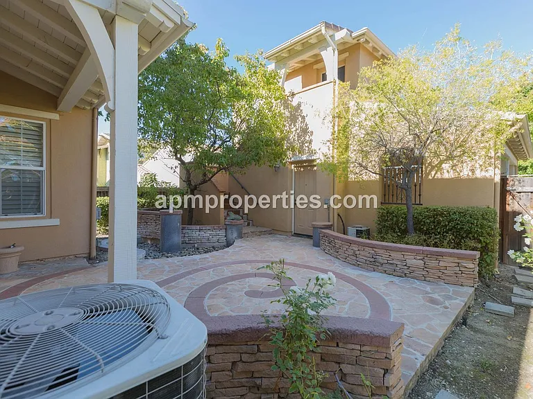 2291 Magnolia Bridge Dr — Photo 22