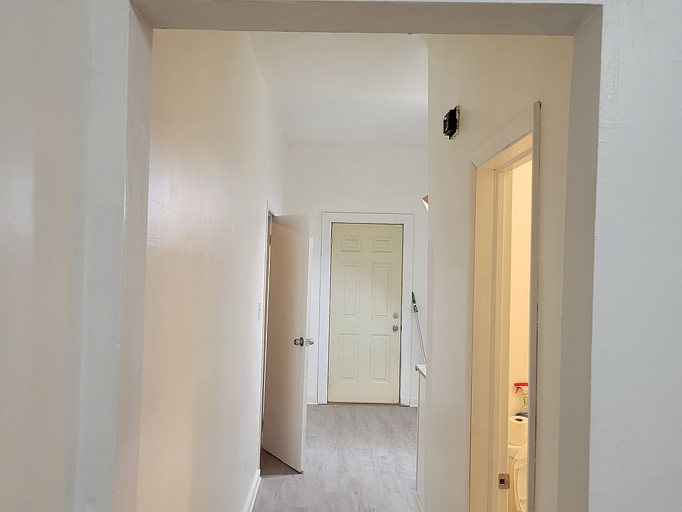 1st image of 7225 S Eberhart Ave #1