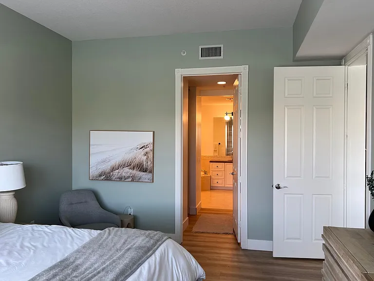 Harbour Isle Dr — Photo 8