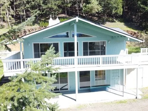 1604 Spring Brook Rd, Myrtle Creek, OR 97457