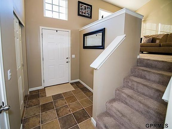 3rd image of 15844 Rosewood St