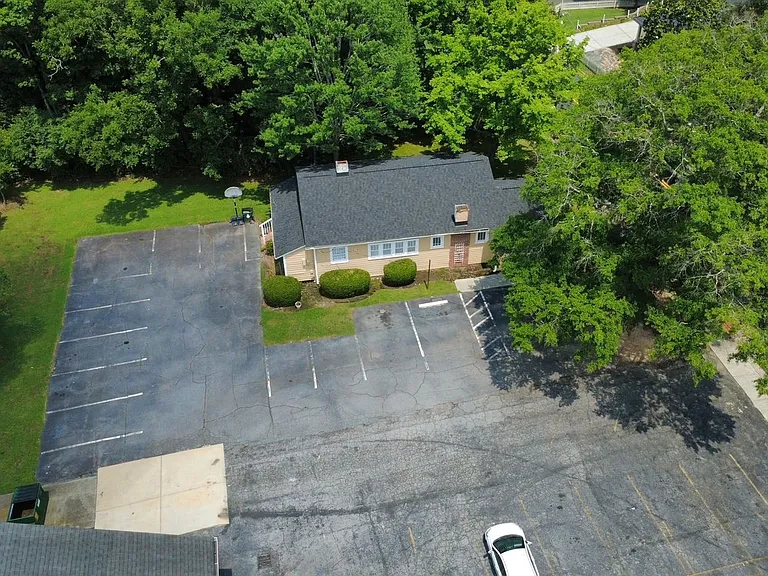 175 Park Dr NW — Photo 35