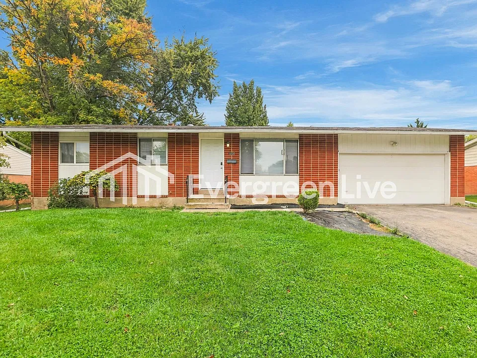 1008 Hazel Ave