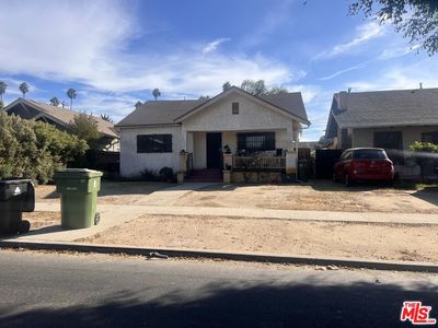 1222 W 51st St, Los Angeles, CA, 90037