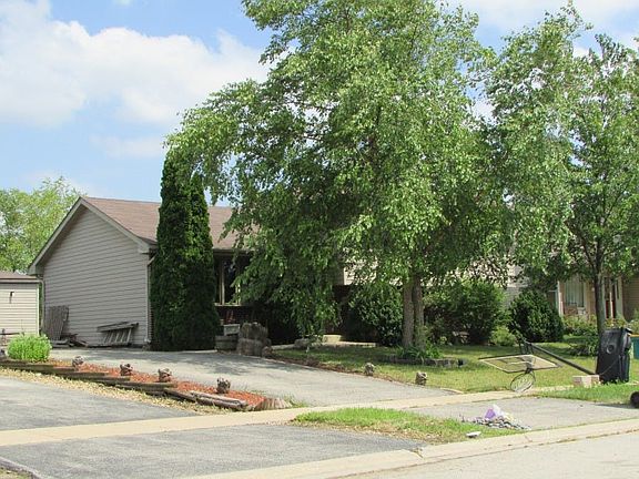 5th image of 1320 Howland Dr